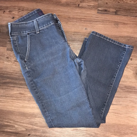 SOLD 🎄NWOT JEANS - Picture 2 of 9